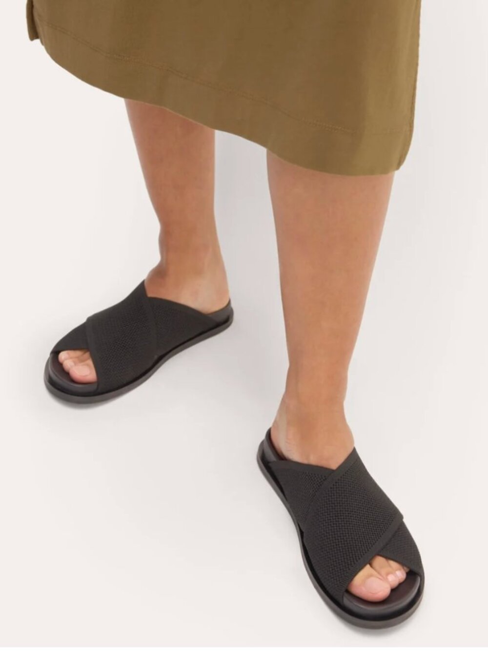 NIB - Everlane The ReKnit Form Crossover Sandal - size 5